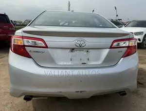 Toyota Camry 2012 Silver