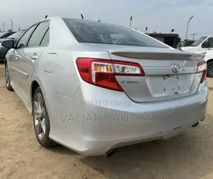 Toyota Camry 2012 Silver