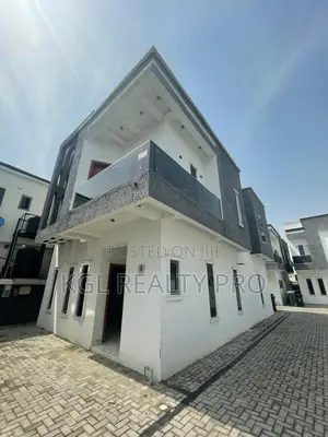 4bdrm Duplex in Dpk Estate, Lekki Phase 2 for sale