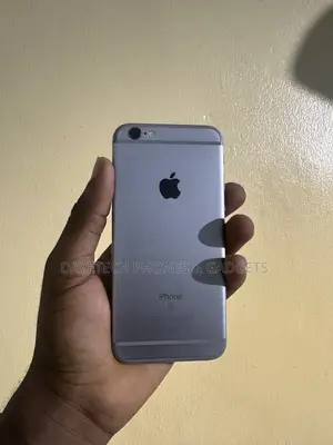 Apple iPhone 6s 16 GB Silver