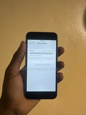 Apple iPhone 6s 16 GB Silver
