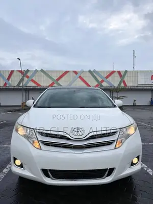 Toyota Venza 2011 White