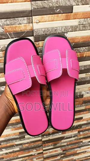 Female Pam Slippers