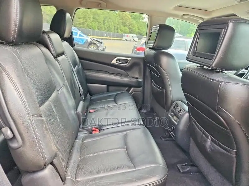 Nissan Pathfinder 2014 Blue