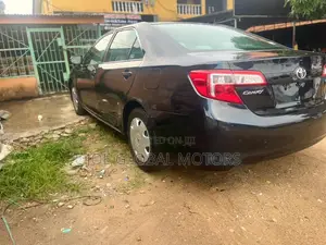 Toyota Camry LE 4dr Sedan (2.5L 4cyl 6A) 2012 Black