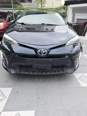 Toyota Corolla SE Special Edition 4dr Sedan (1.8L 4cyl CVT) 2017 Black