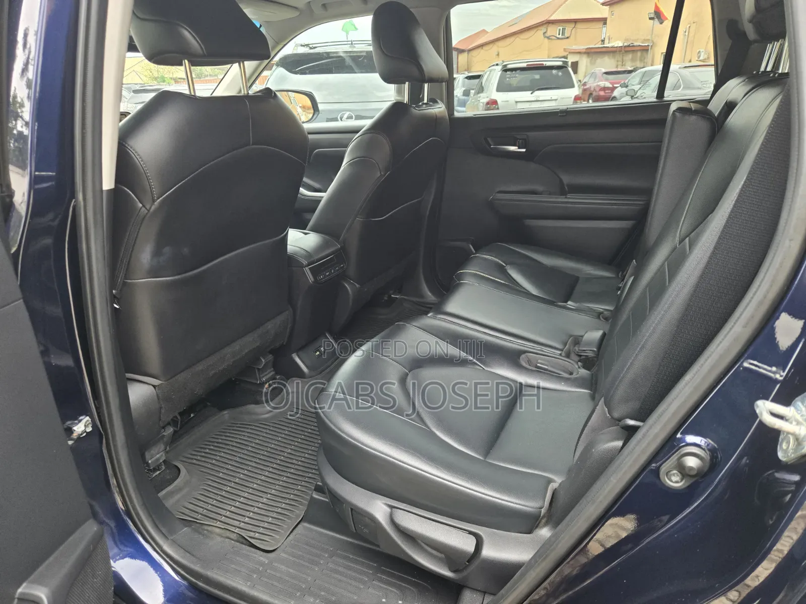 Toyota Highlander XLE 2022 Blue