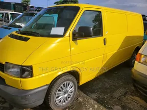 Volkswagen Transporter 2000 White