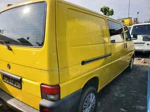 Volkswagen Transporter 2000 White