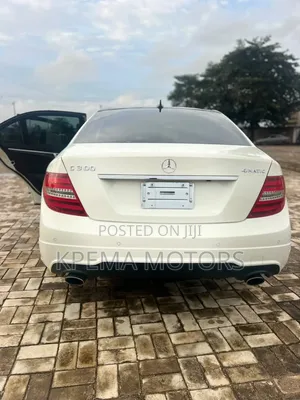 Mercedes-Benz C300 2012 White
