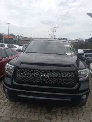 Toyota Tundra Platinum 2021 Black