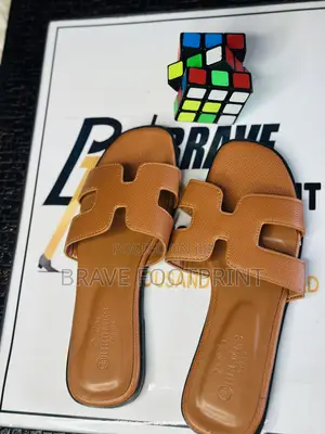 Female Flats