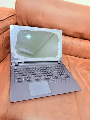 Laptop Acer Aspire 2000 4GB Intel Core i3 HDD 320GB