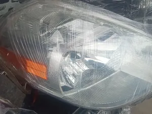Nissan Versa 2012 Headlight Replacement