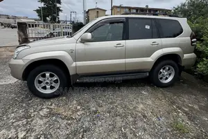 Toyota Land Cruiser Prado 3.0 D-4D 5dr 2006 Gold