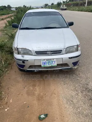 Toyota Corolla Sedan 2001 Silver