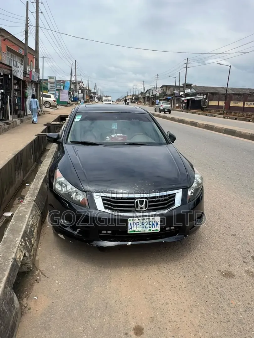 Honda Accord 2010 Black