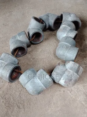 11/2*2000 Threaded Elbow