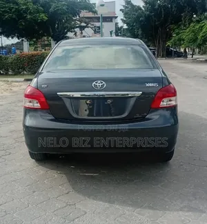 Toyota Yaris 2008 Gray