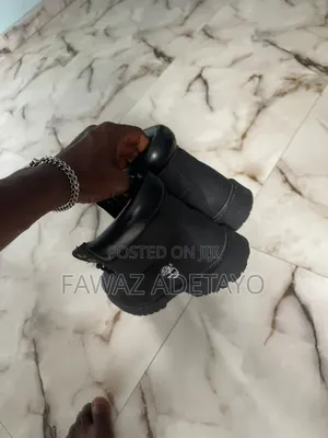 Farzboi Shoe
