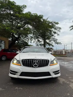 Mercedes-Benz C300 2012 White