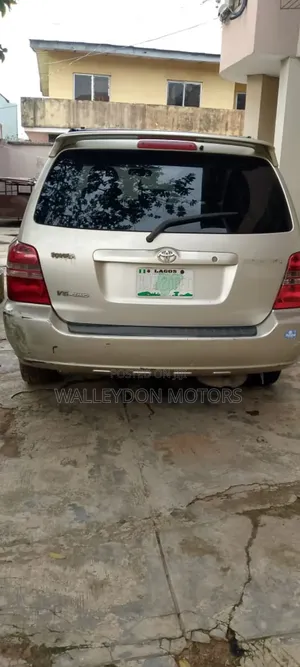 Toyota Highlander 2001 Beige