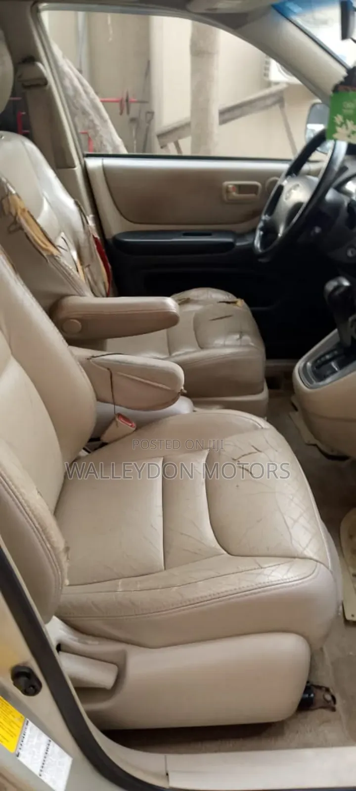 Toyota Highlander 2001 Beige