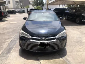 Toyota Camry LE 4dr Sedan (2.5L 4cyl 6A) 2016 Green