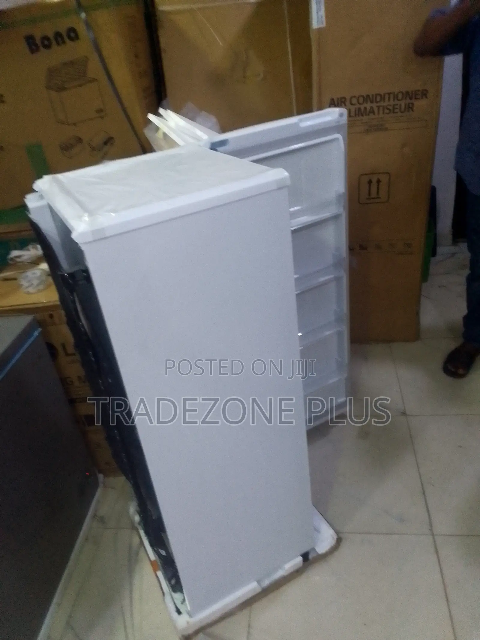 Premium LG 168L Standing Freezer – Spacious Storage