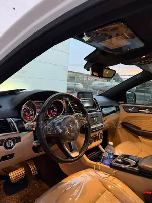Mercedes-Benz GLE-Class 2018 White
