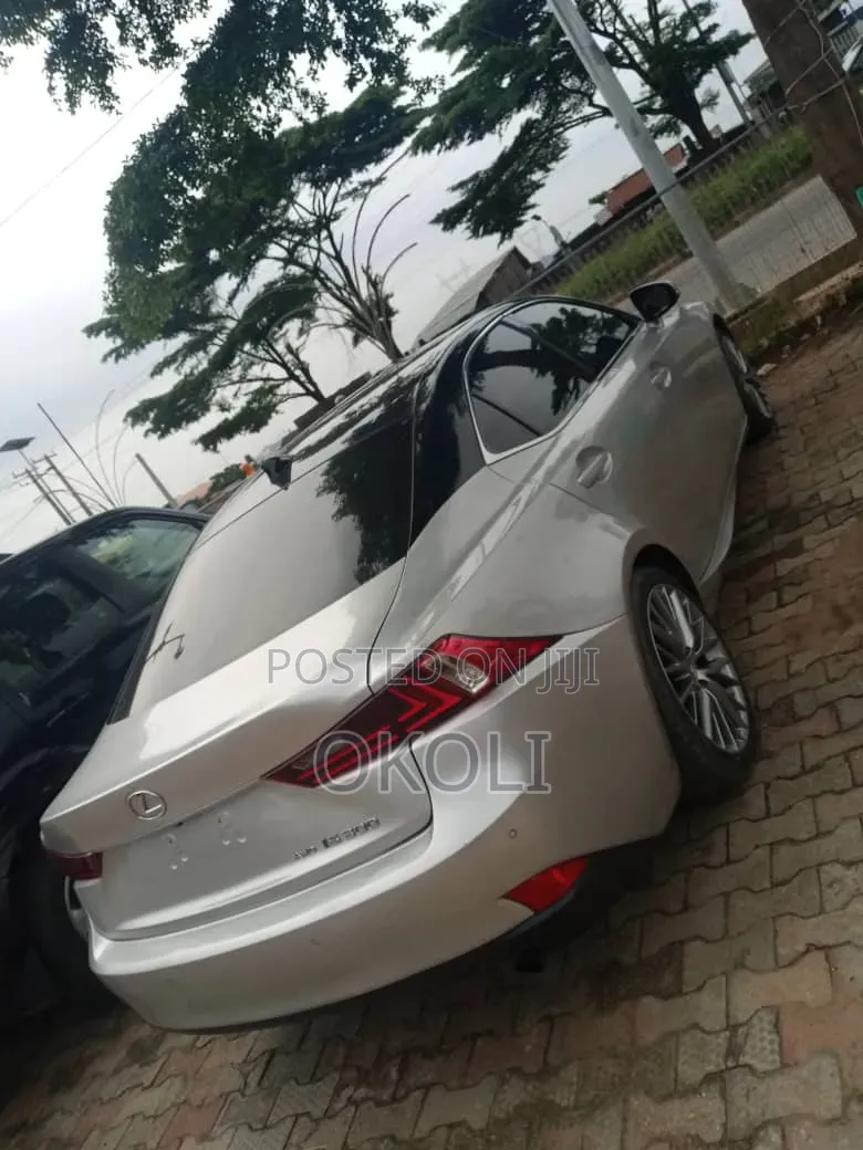Lexus ES 2016 Silver