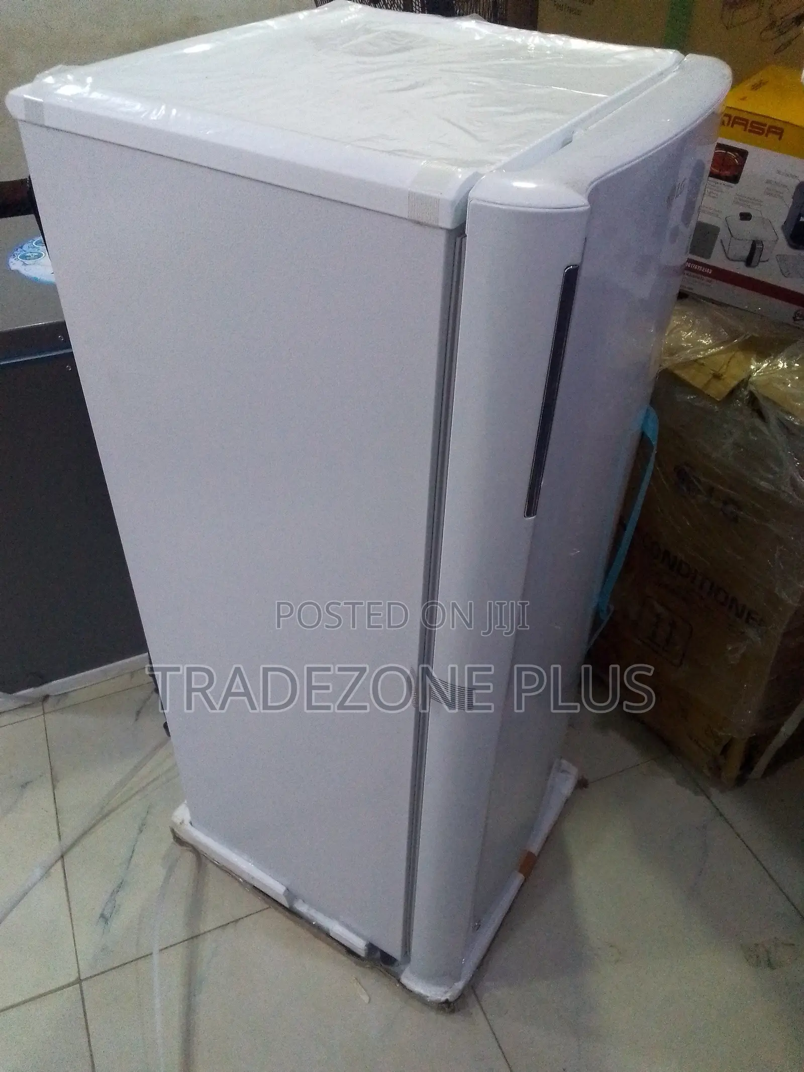 LG 168L Vertical Freezer – GN-304SQBR Model