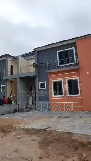 4bdrm Duplex in Open Gate Phase 2, Life Camp for sale