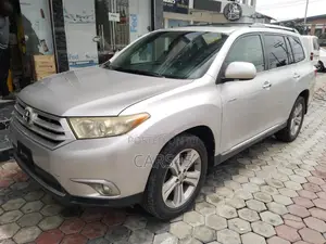 Toyota Highlander 2012 Silver