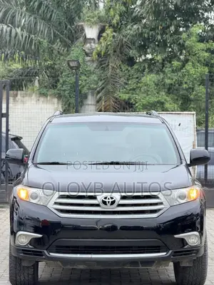 Toyota Highlander Limited 3.5l 4WD 2013 Black