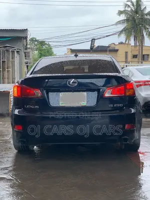 Lexus IS 2009 Blue
