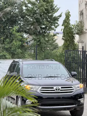 Toyota Highlander Limited 3.5l 4WD 2013 Black