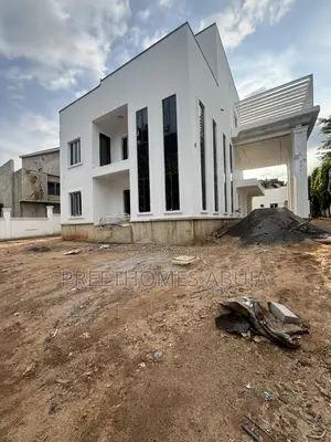 7bdrm Mansion in Maitama Fct for sale