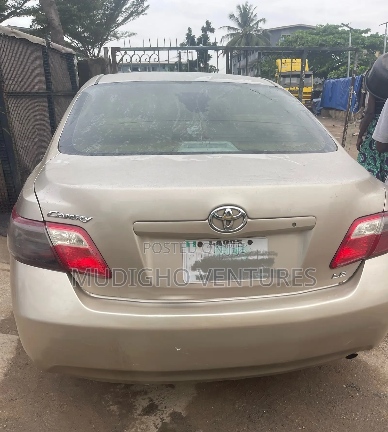 Toyota Camry 2008 Gold
