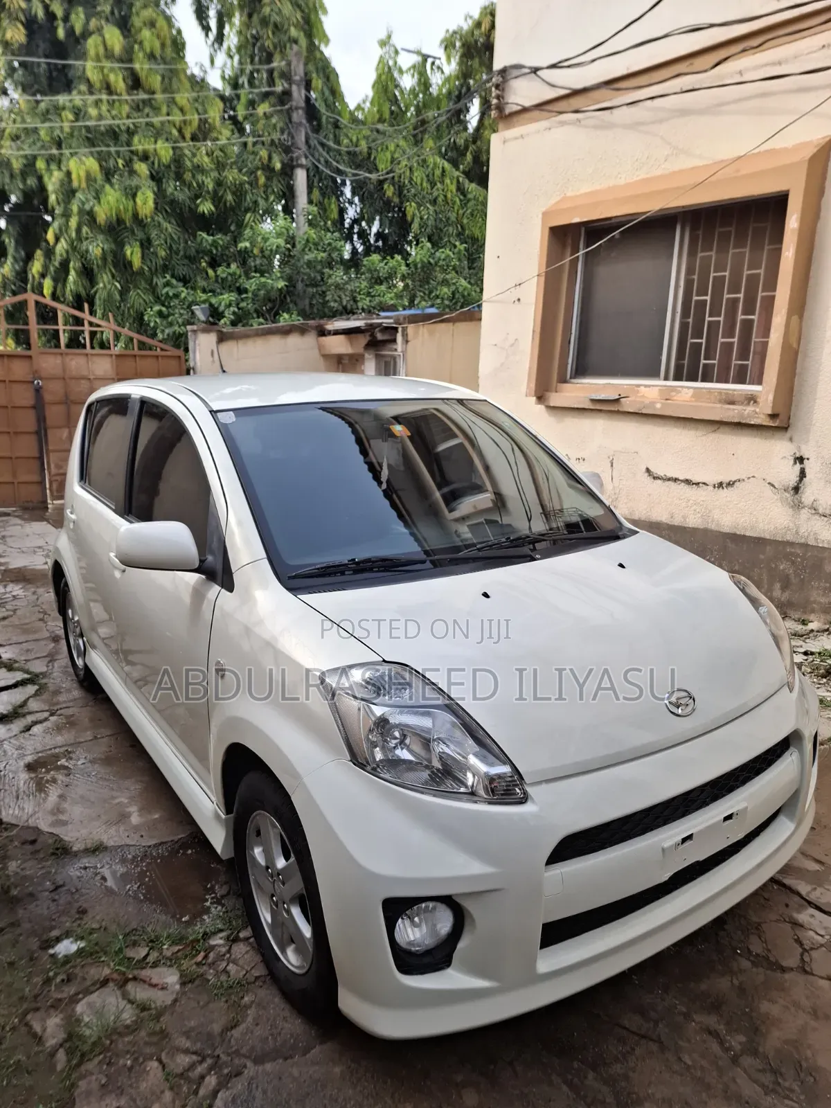 Daihatsu Sirion 2011 Off white