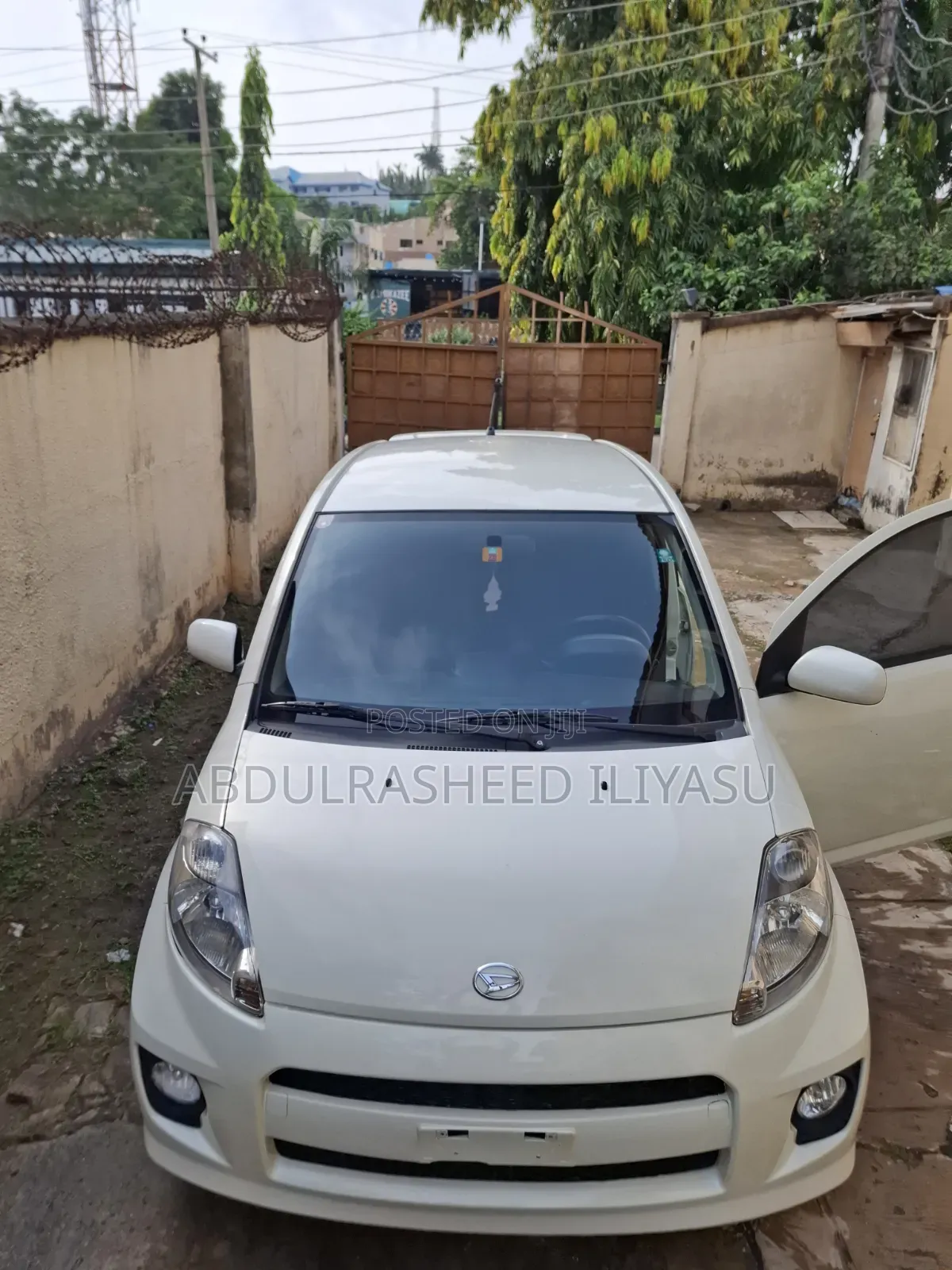 Daihatsu Sirion 2011 Off white