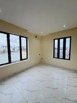 2bdrm Apartment in Lekki for sale