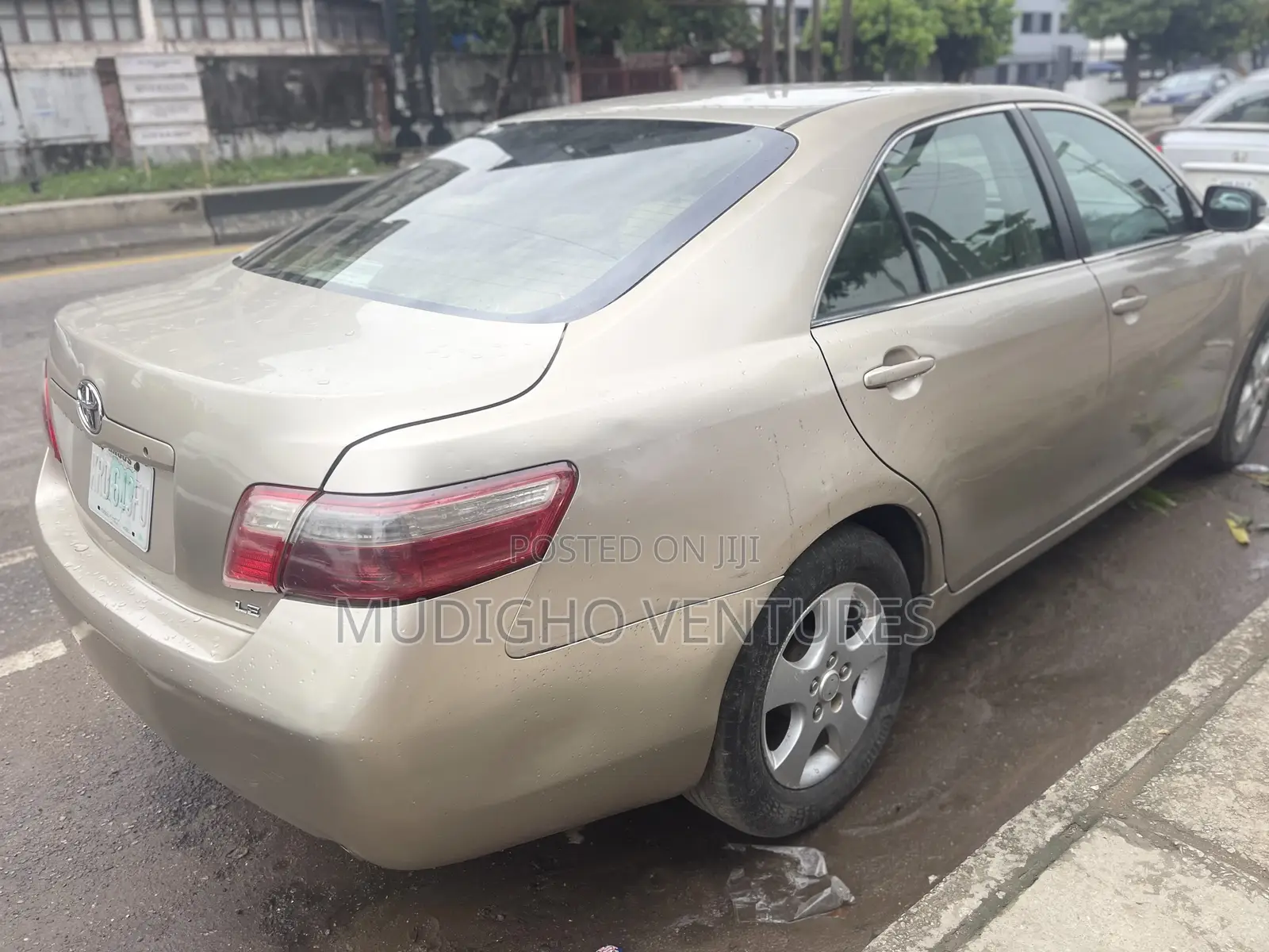 Toyota Camry 2008 Gold