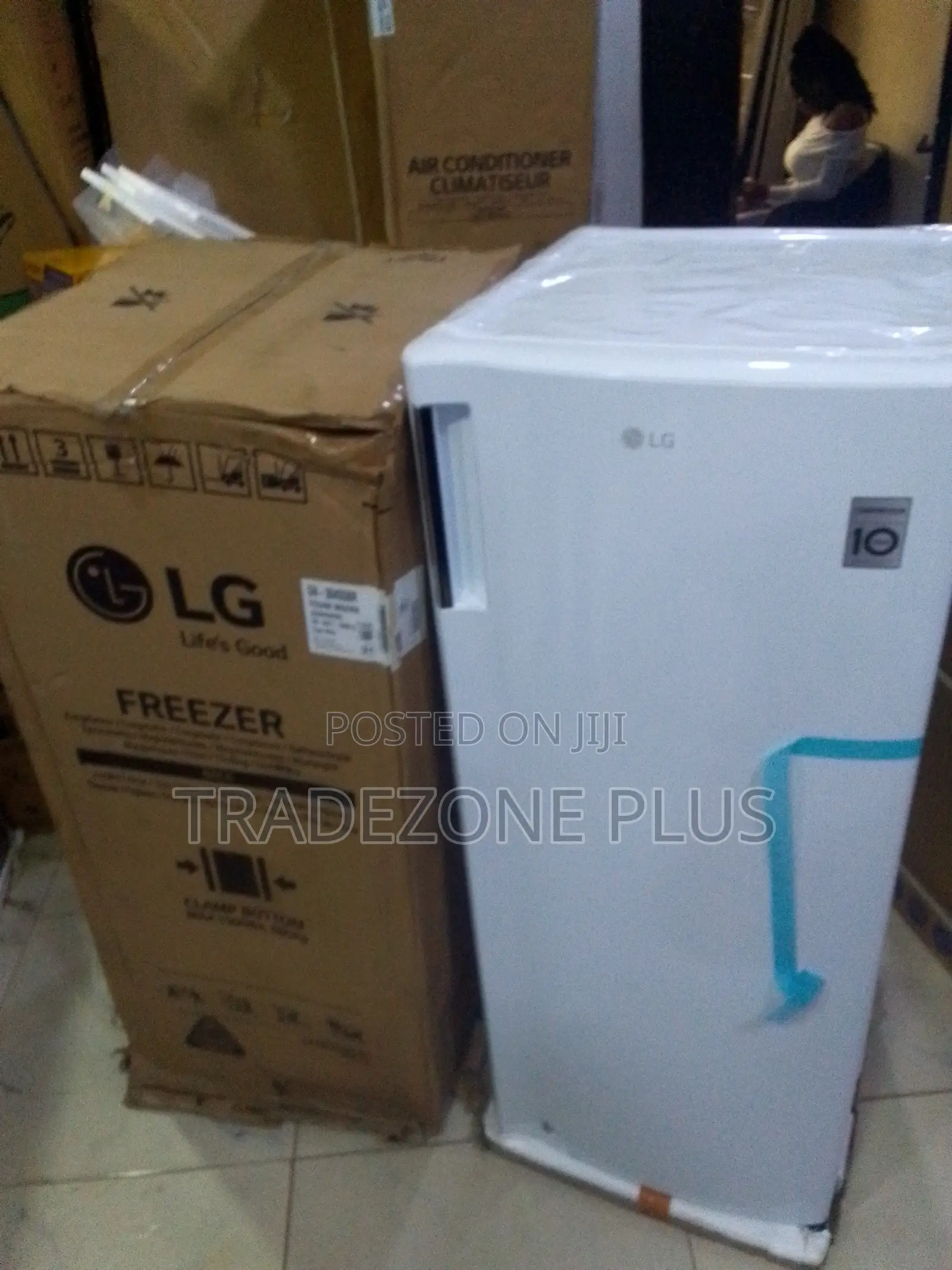High-Capacity LG 168L Upright Freezer