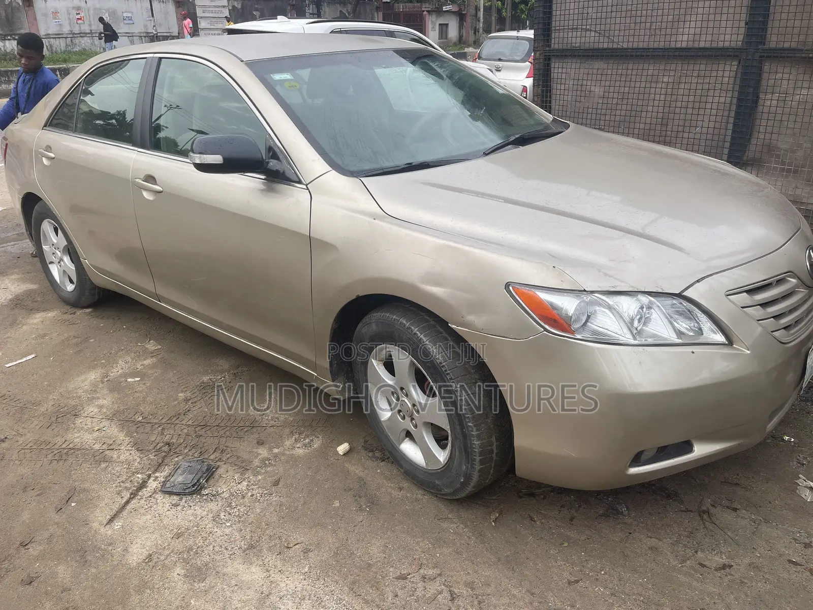 Toyota Camry 2008 Gold