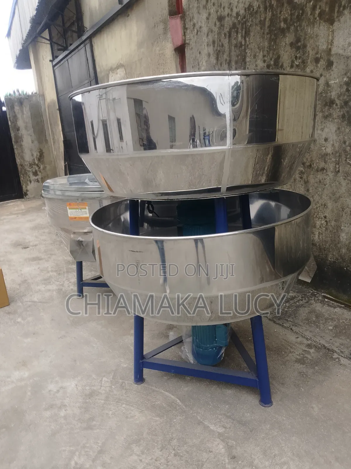 Stainless Raw Material Mixing Machine