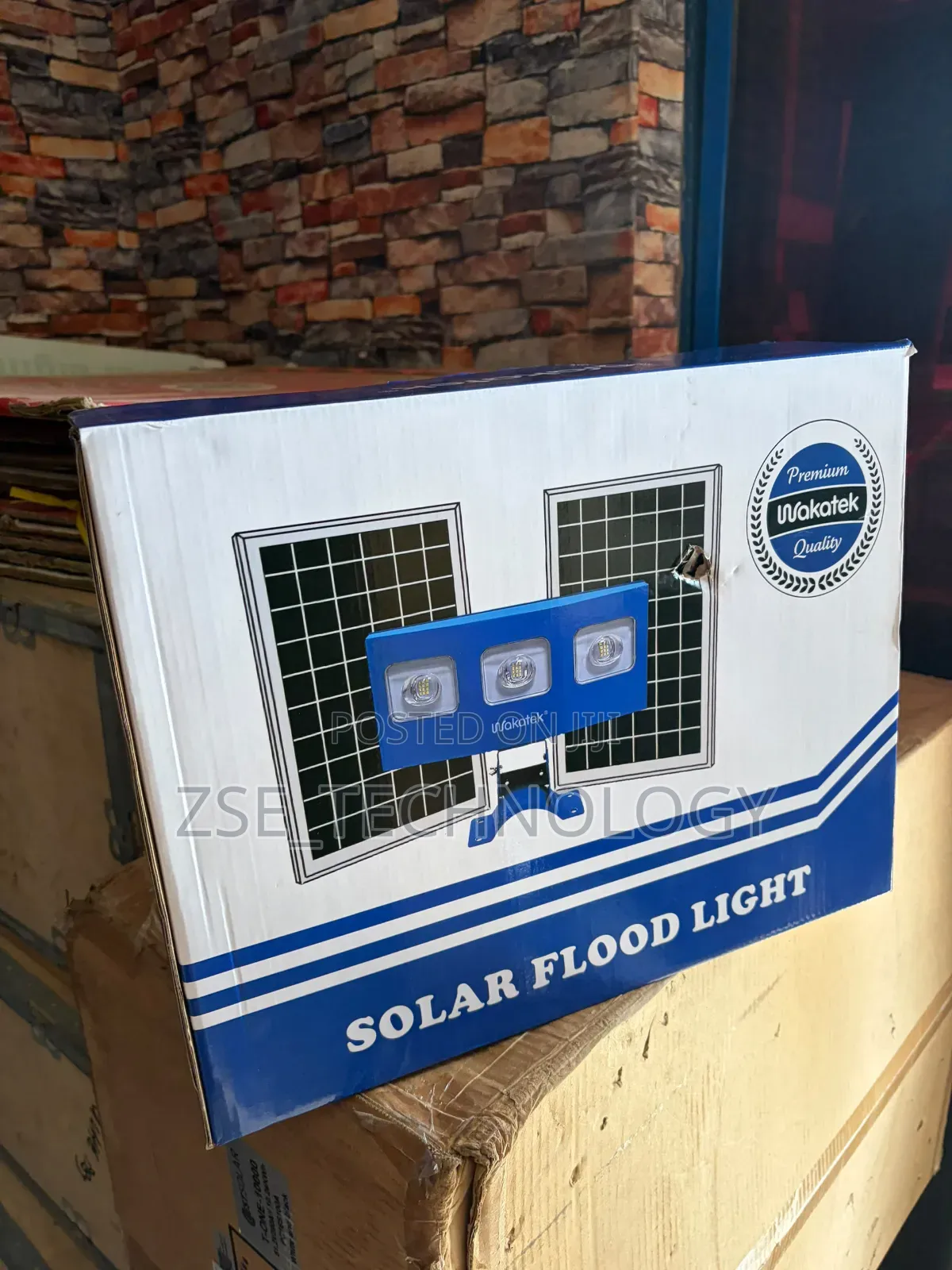 300w Wakatek Solar Light