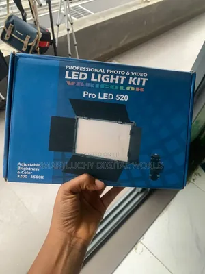 Pro LED 520 Varicolor LED Video Light Kit 3200_6500k-Professionalphoto