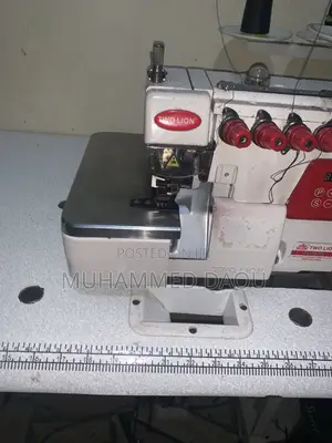 Two Lion Direct Drive Overlock 4 Thread Weaving Machine