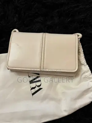 Zara Stylish Strap Purse
